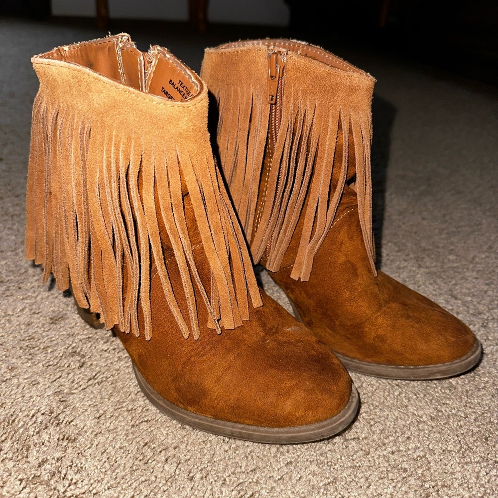 Love these shoes but not my style!